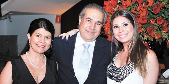 Presenças top e queridos homenageados em nossa Noite EP, Abrão Jorge Neto com sua brilhante mulher, a fonoáudiologa Maria Rita Pereira Jorge, diretores da Franca Aparelhos Auditivos, e a filha linda Maria Tereza